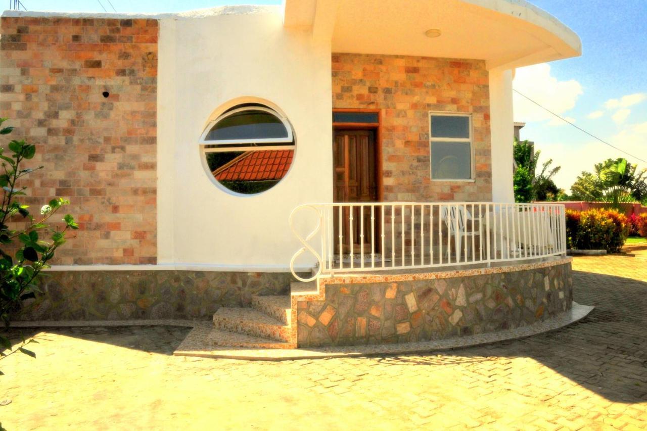 Victoria Lake View Guesthouse & Safaris Entebbe Pokój zdjęcie